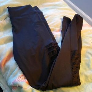 Leggings with lace cutouts